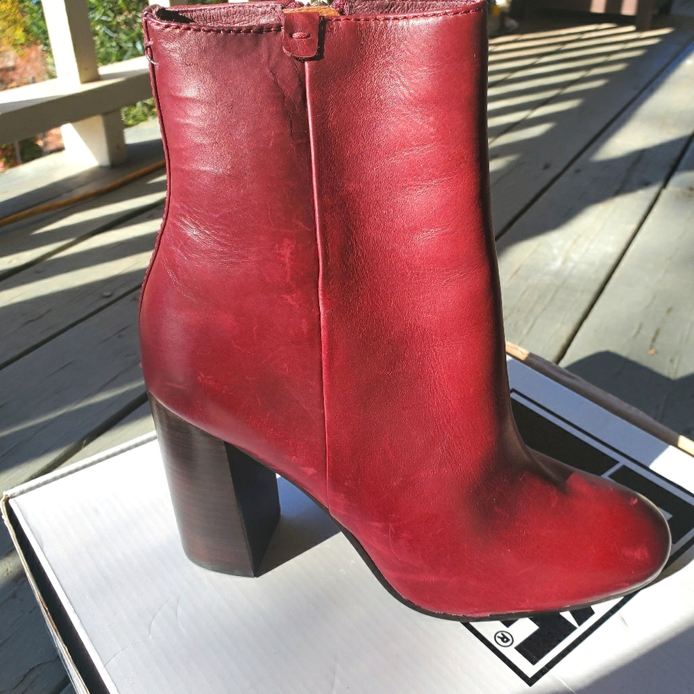 NWT - Frye Mina Bootie